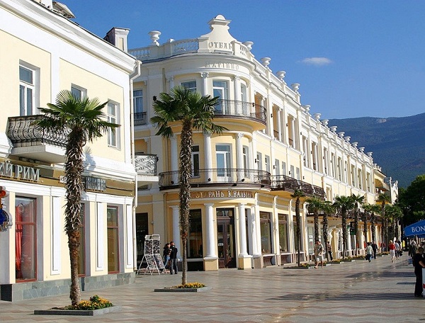 В Крыму закрывают бронирование мест на летний сезон 2021 года