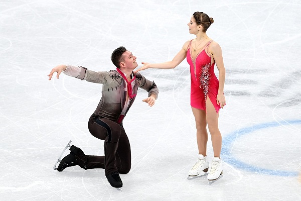 Мишина и Галлямов стали вторыми в короткой программе на Олимпиаде в Пекине