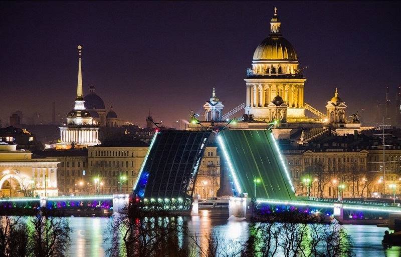 В Санкт-Петербурге проходит международный турфорум