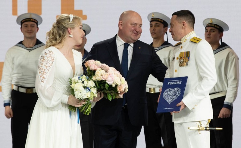 Севастопольцы сыграли свадьбу на выставке-форуме “Россия“